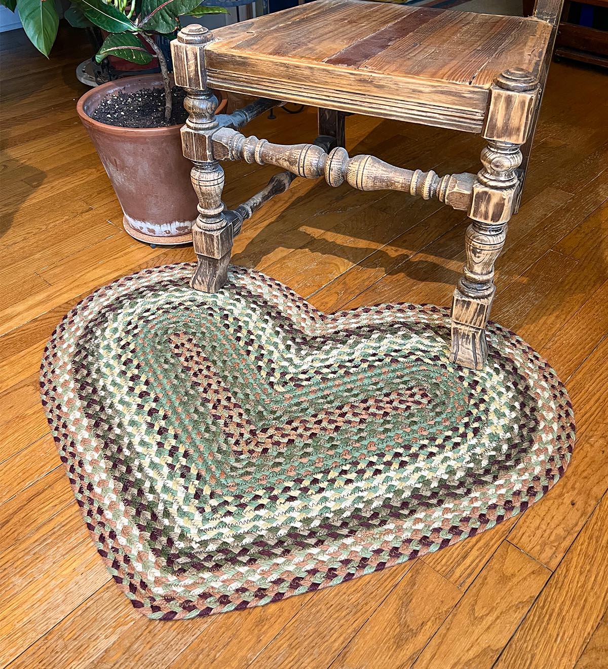 Cornbread Rug C-413 Buttermilk/Cranberry Braided Rug | The Braided Rug Place